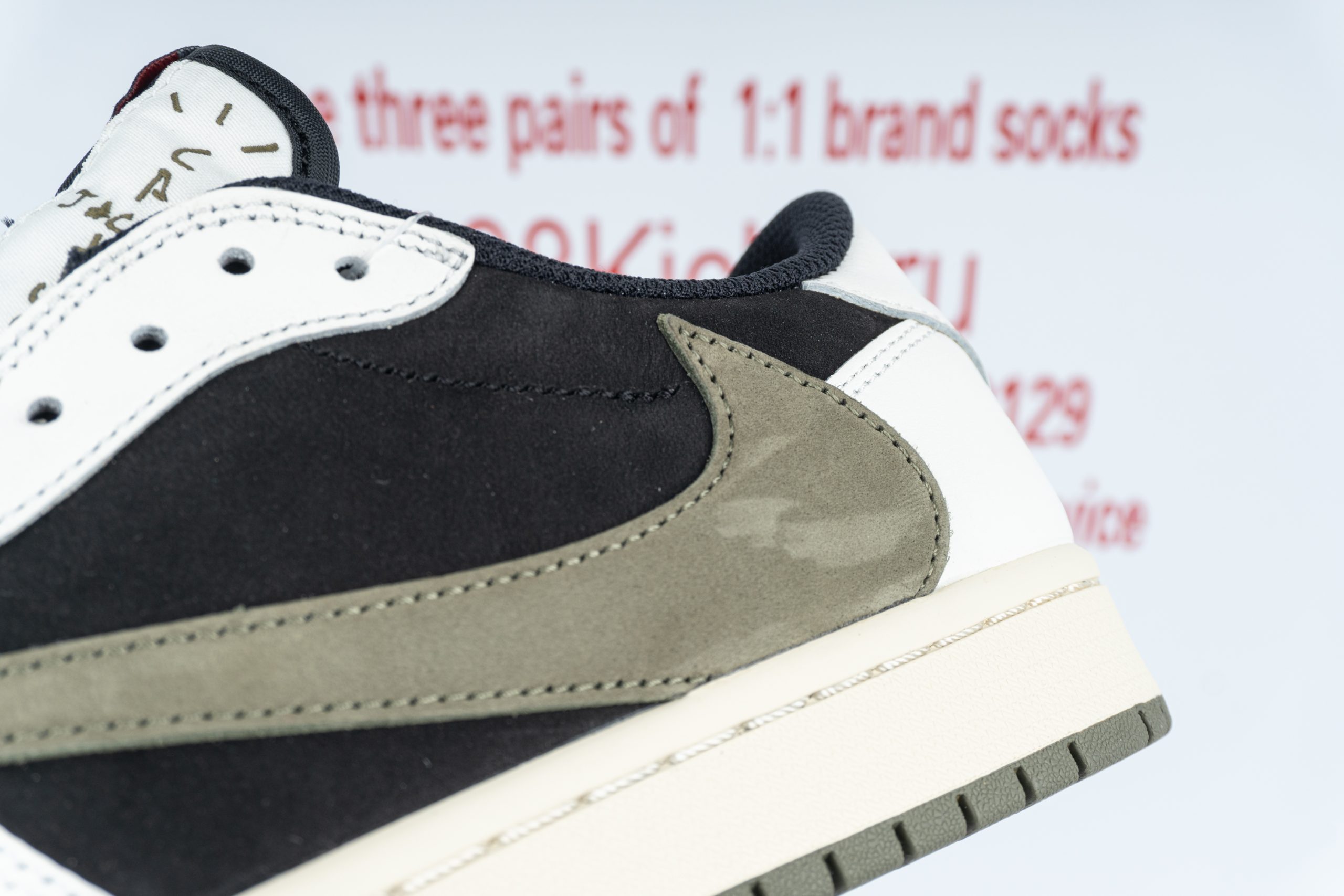 Jordan 1 Retro Low OG SP Travis Scott Olive (W)