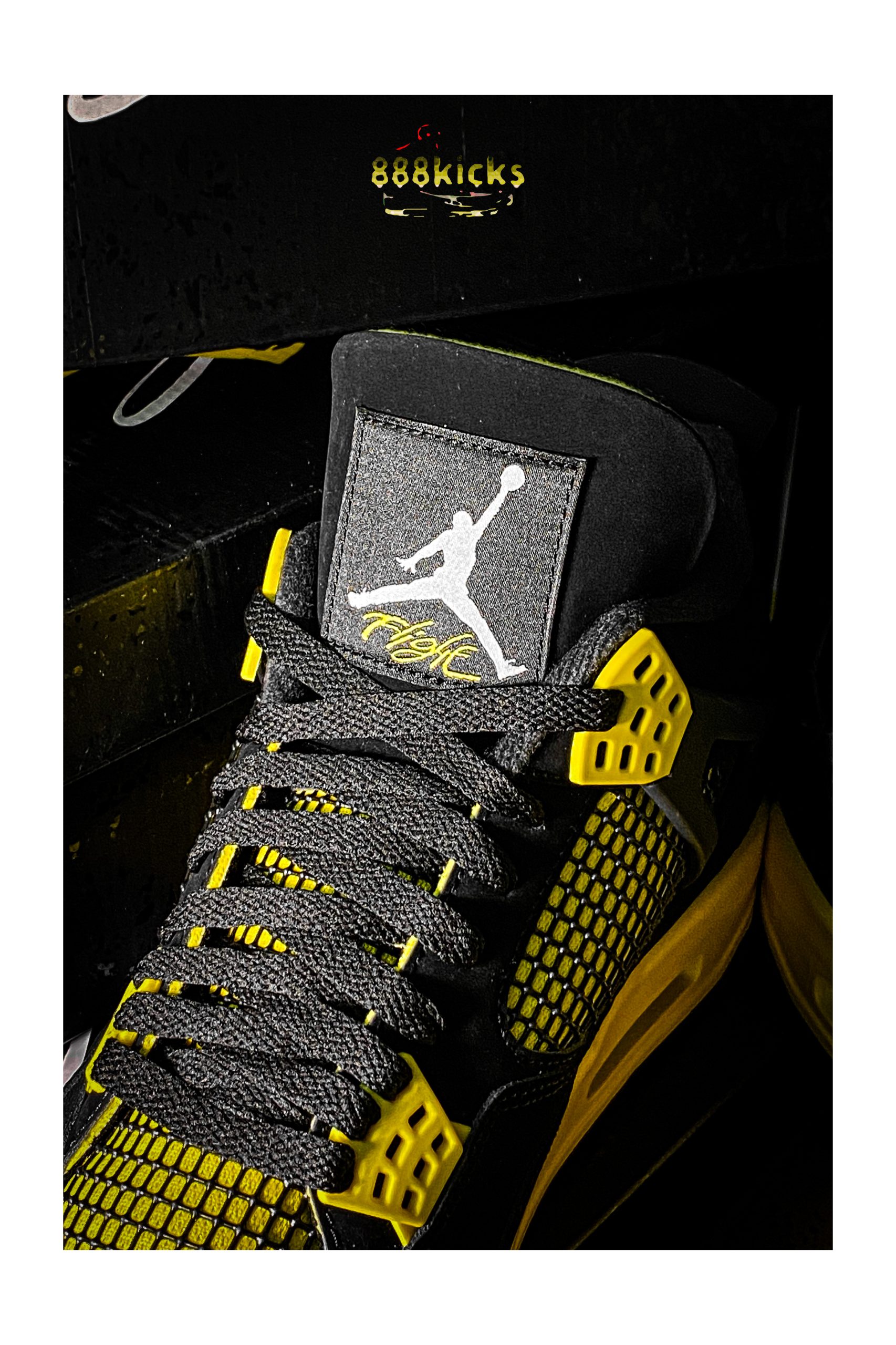 Jordan 4 Retro Thunder 2023