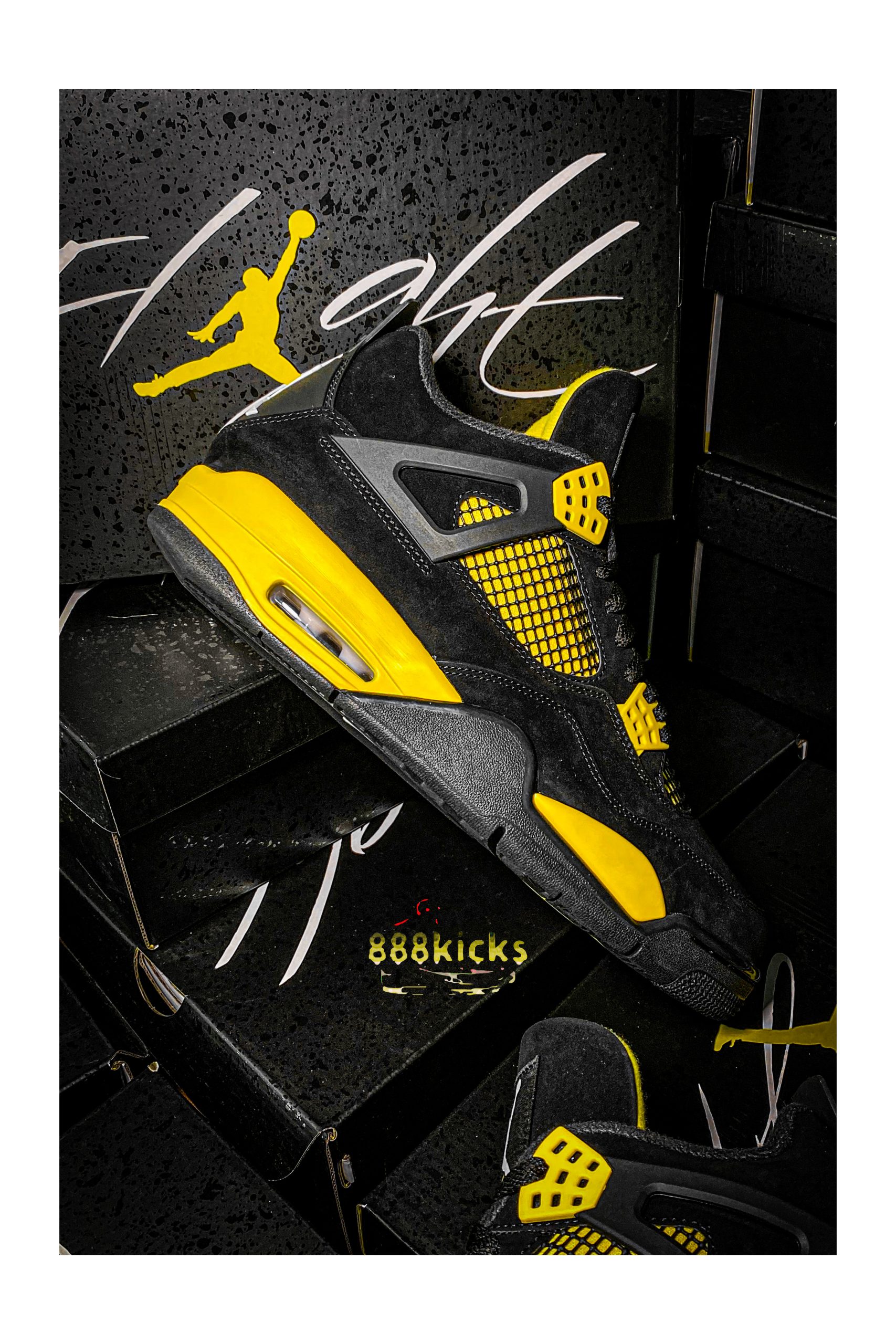 Jordan 4 Retro Thunder 2023