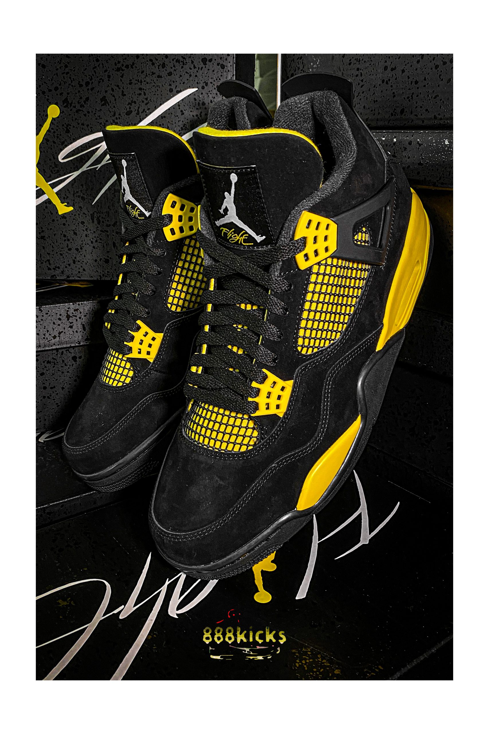 Jordan 4 Retro Thunder 2023
