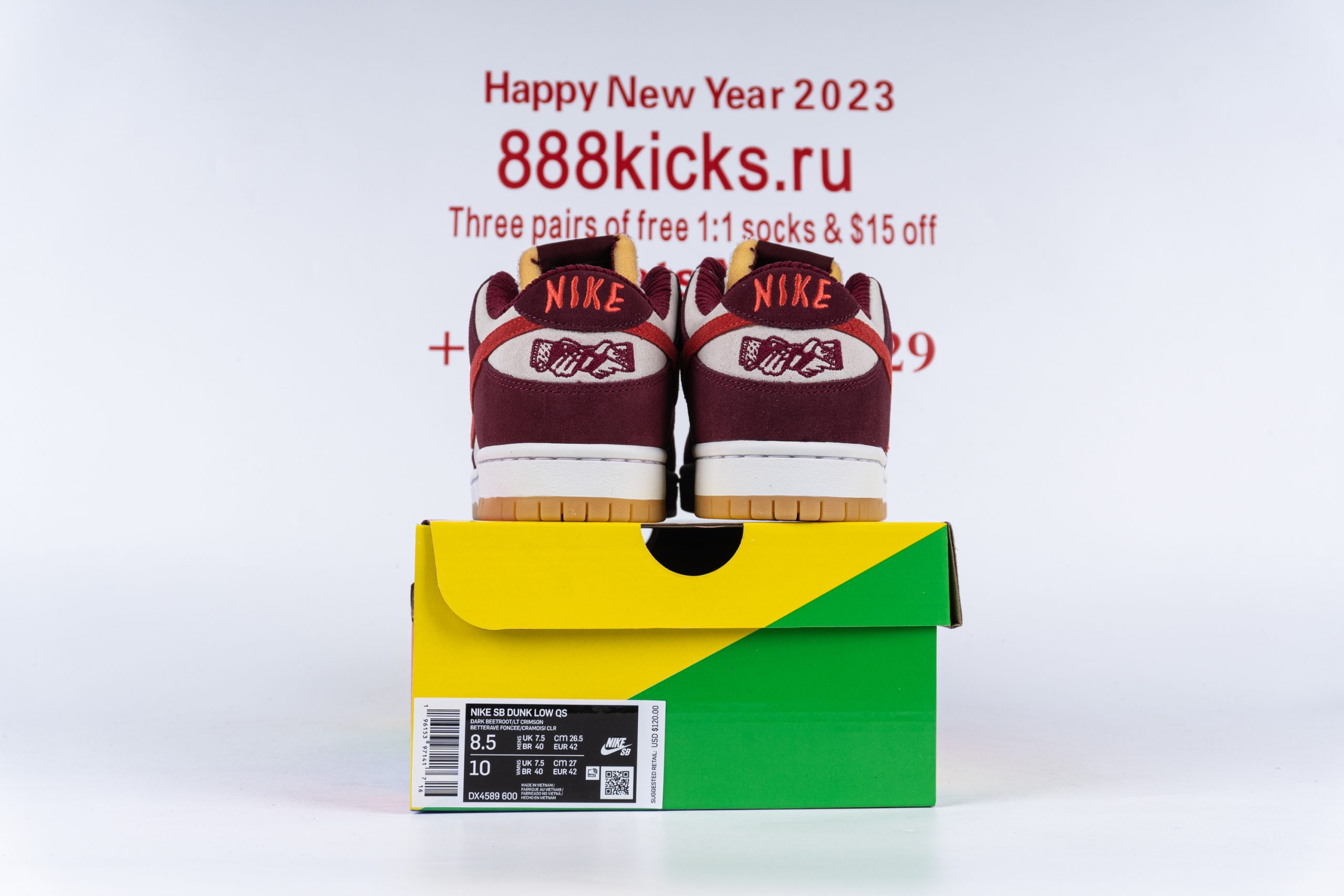 Nike SB Dunk Low Skate Like A Girl