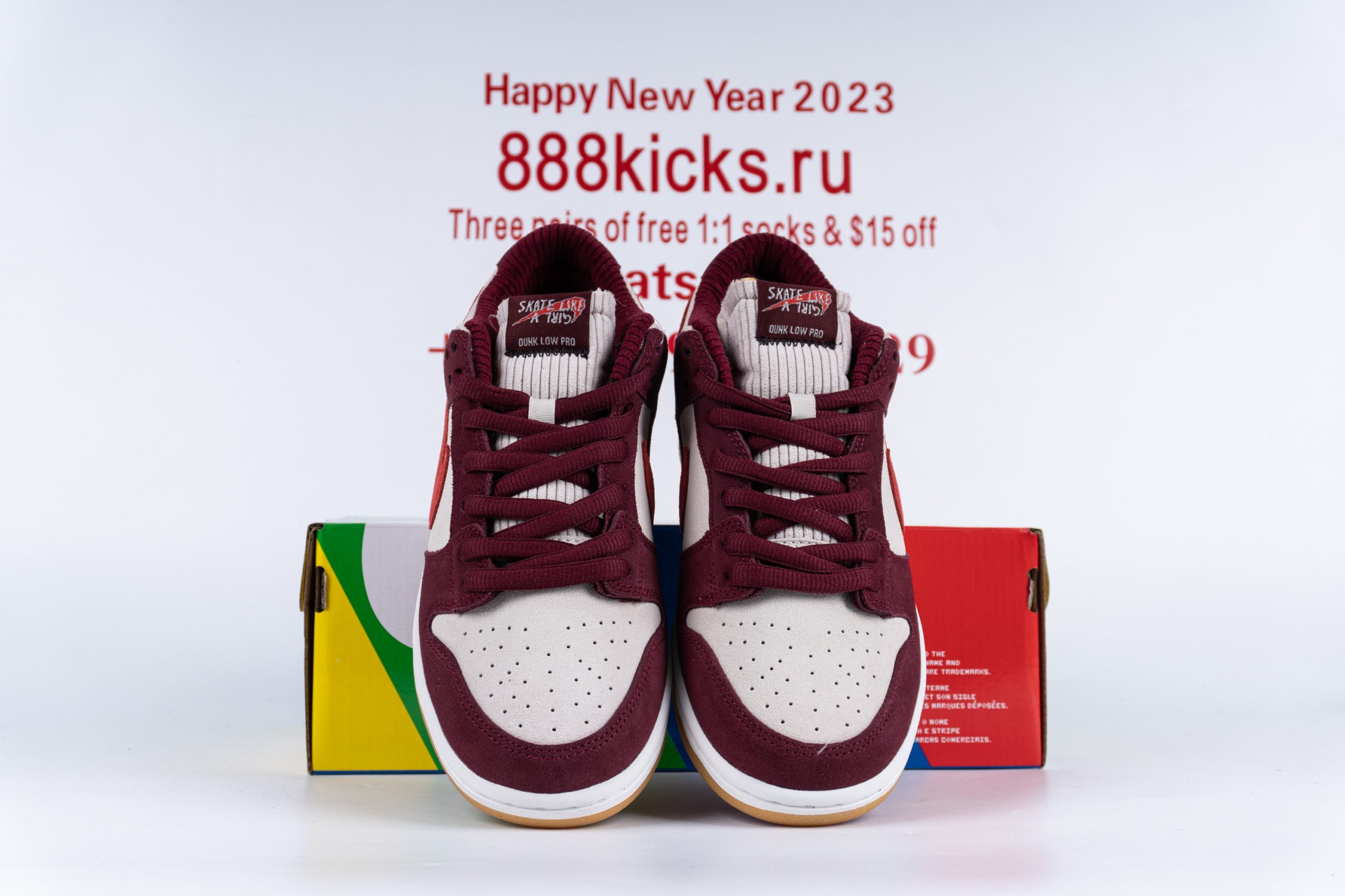 Nike SB Dunk Low Skate Like A Girl