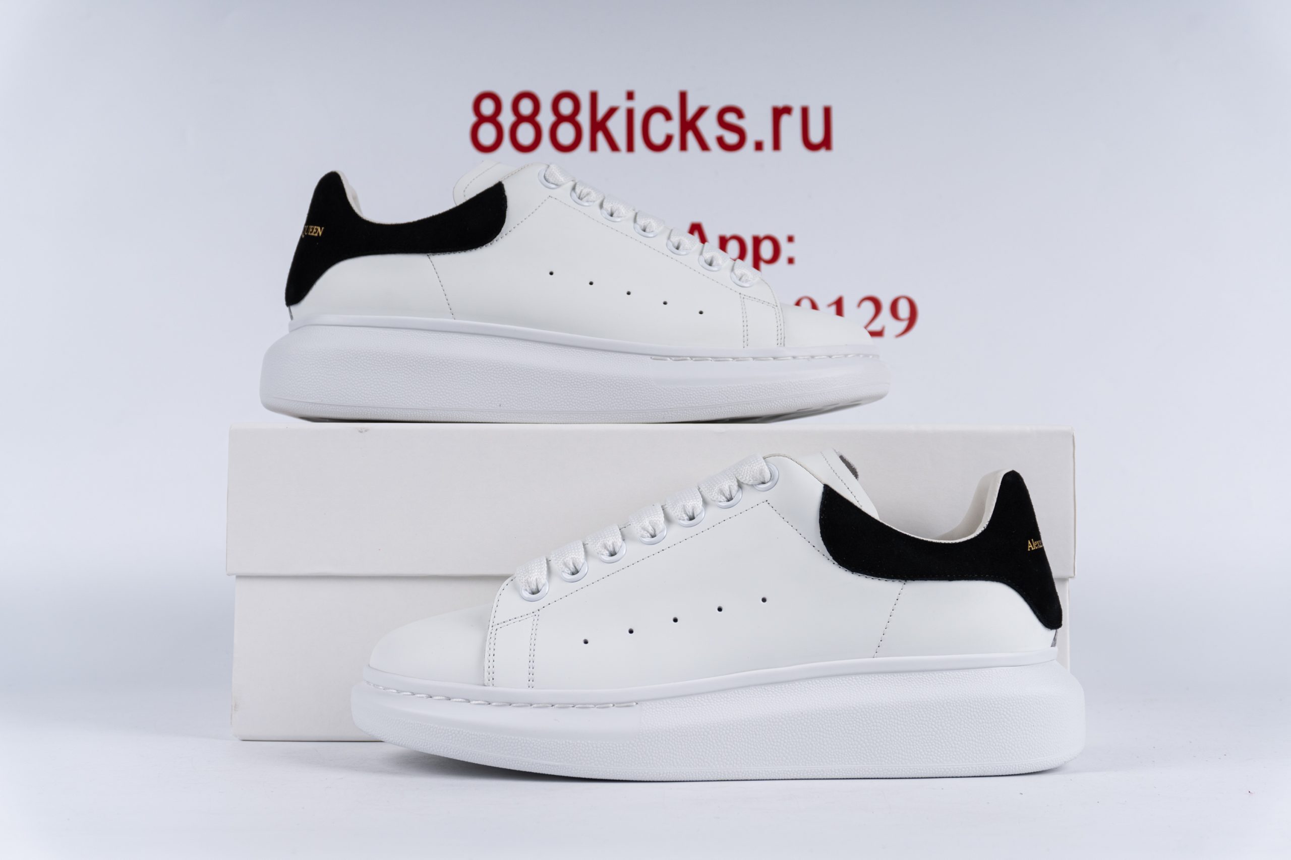 Alexander McQueen Oversized Ivory Black (W)