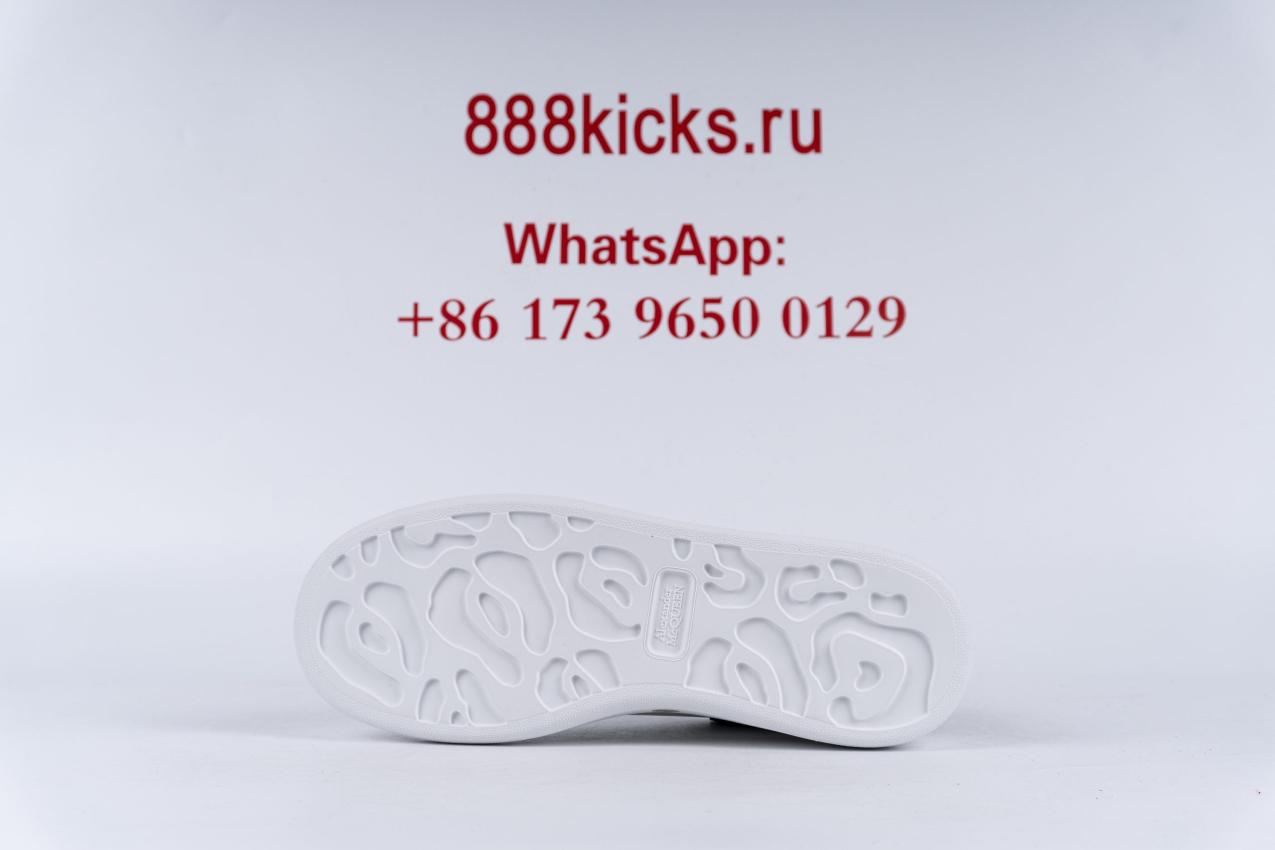 Alexander McQueen Oversized Ivory Black (W)