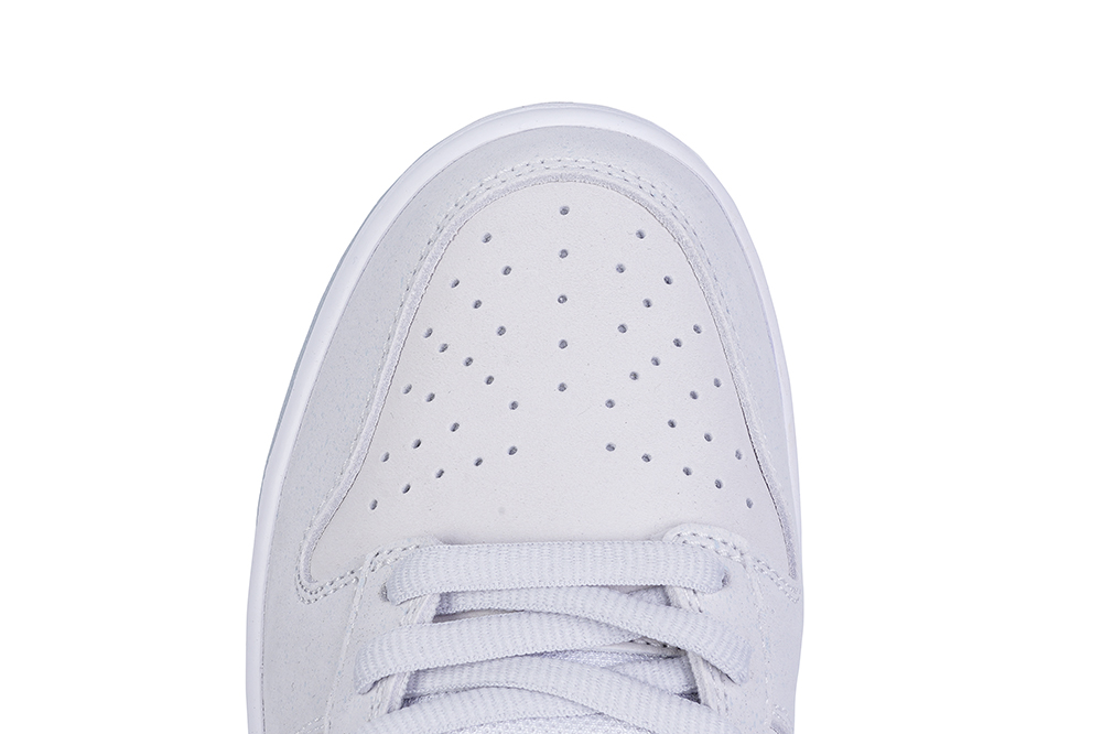 Nike SB Dunk Low White Lobster