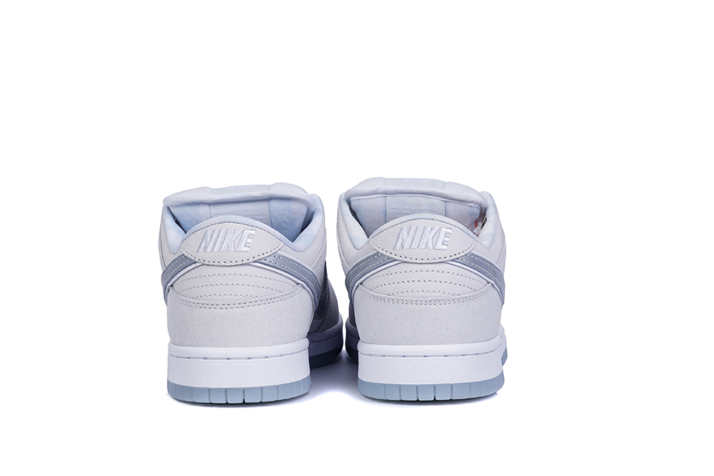 Nike SB Dunk Low White Lobster