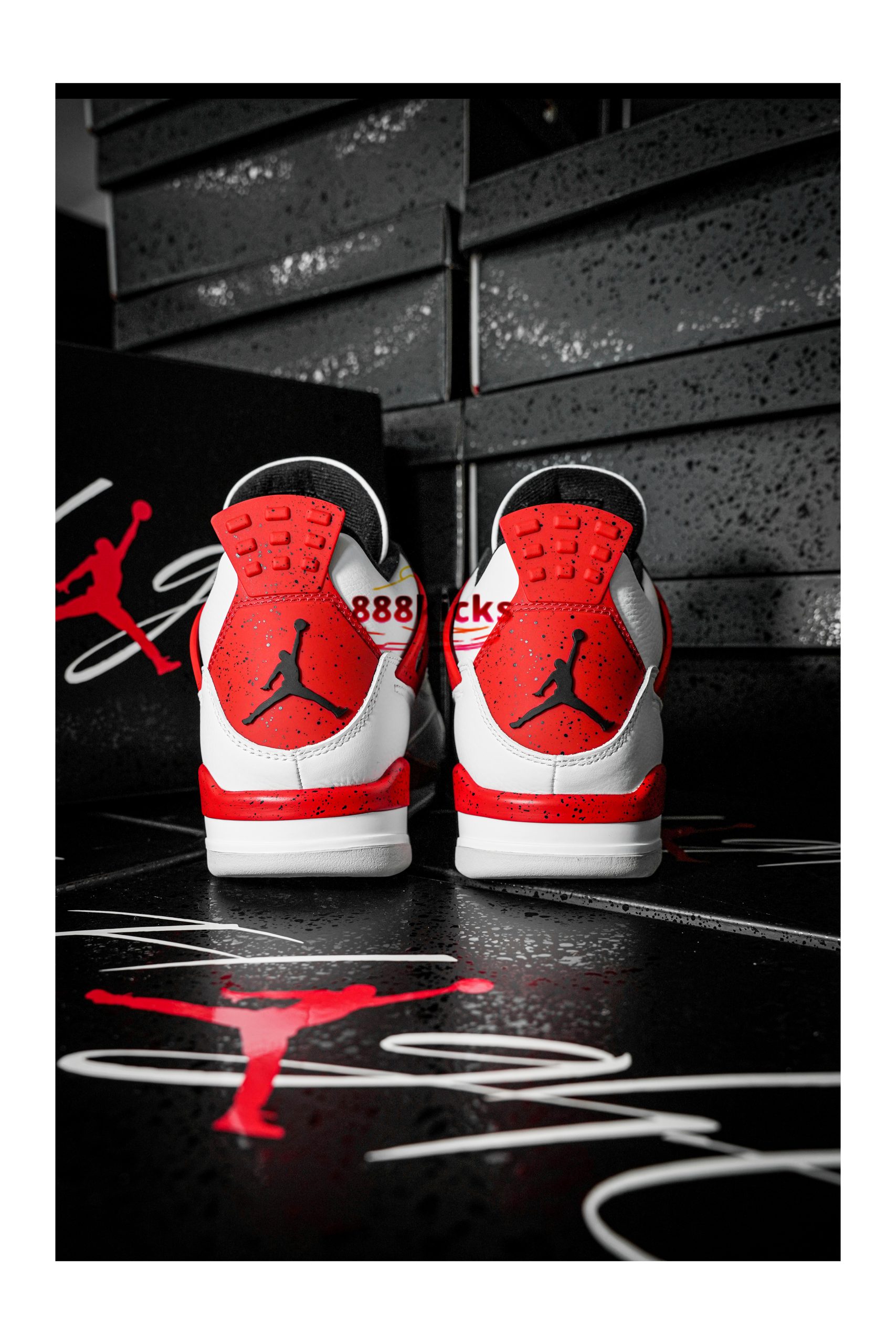 Jordan 4 Retro Neutral Grey