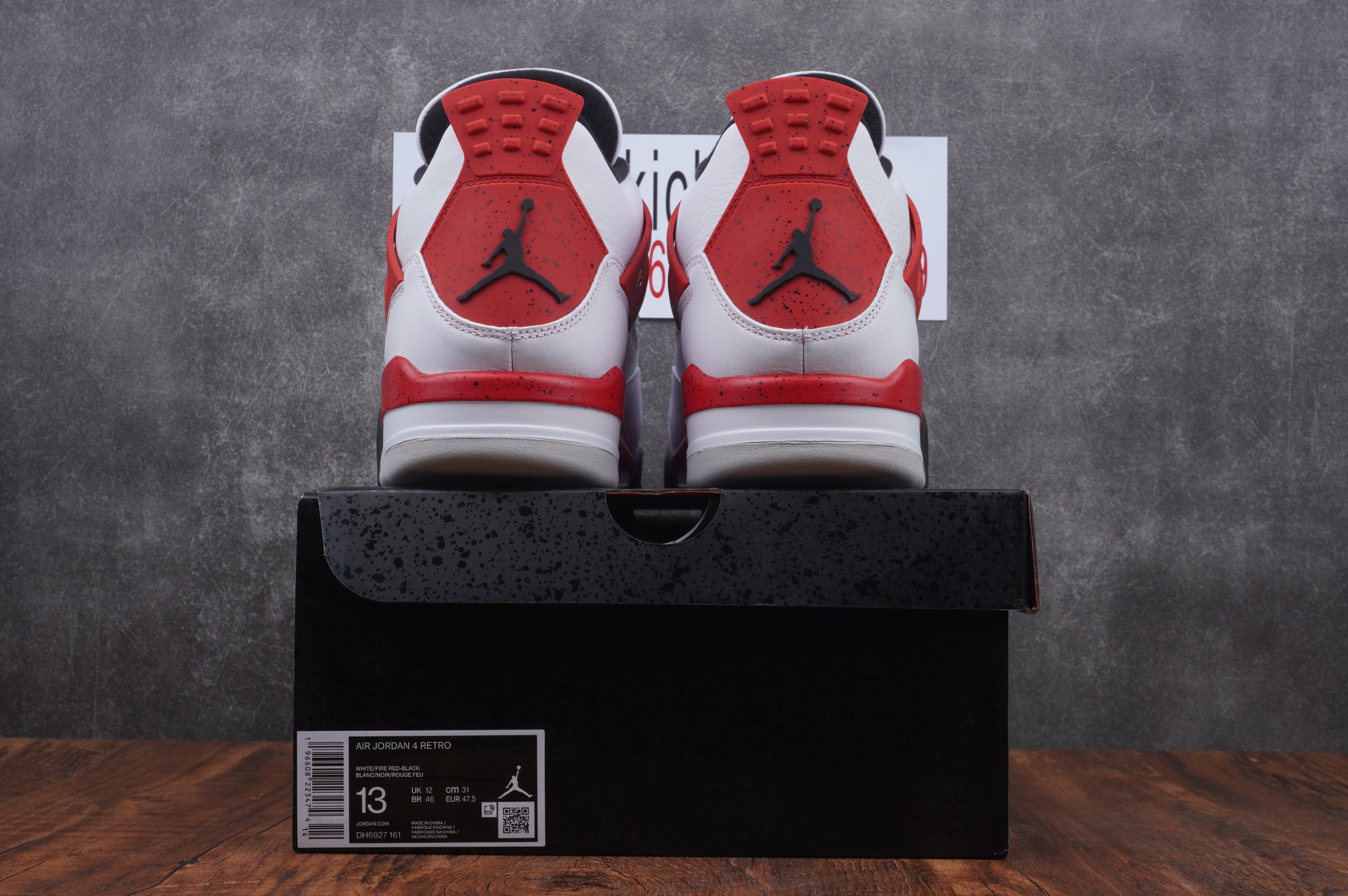 Jordan 4 Retro Neutral Grey