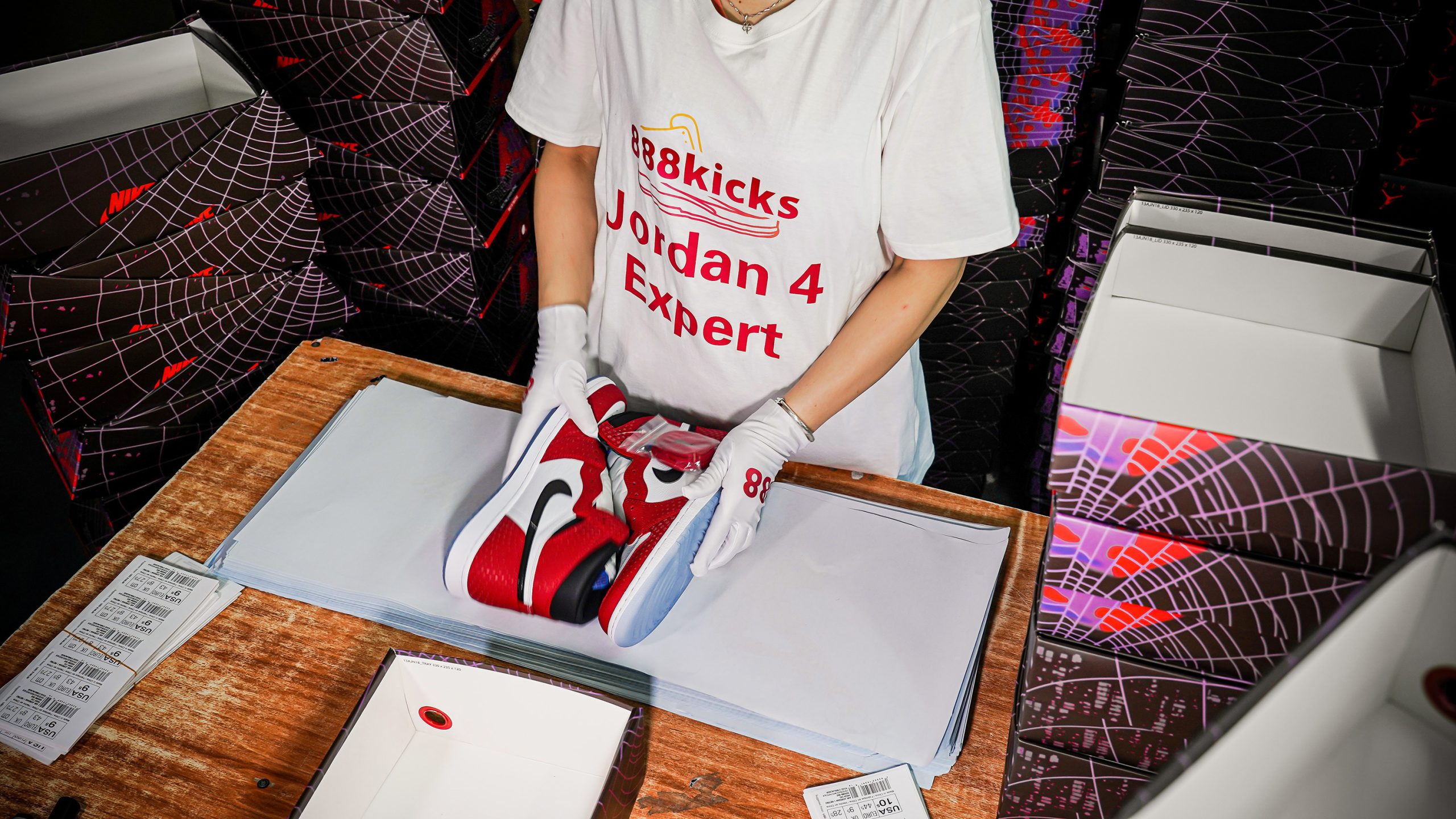 Jordan 1 Retro High Spider Man Origin Story (Special Box)