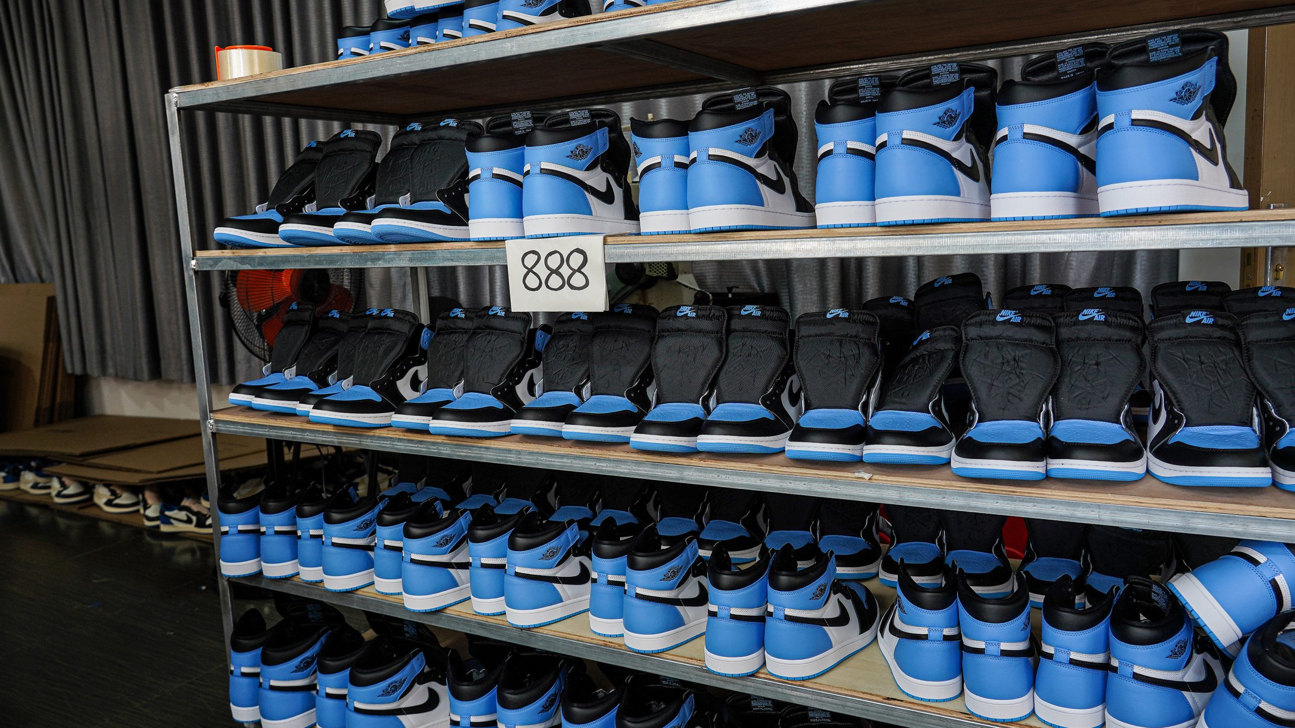 Jordan 1 High OG University Blue