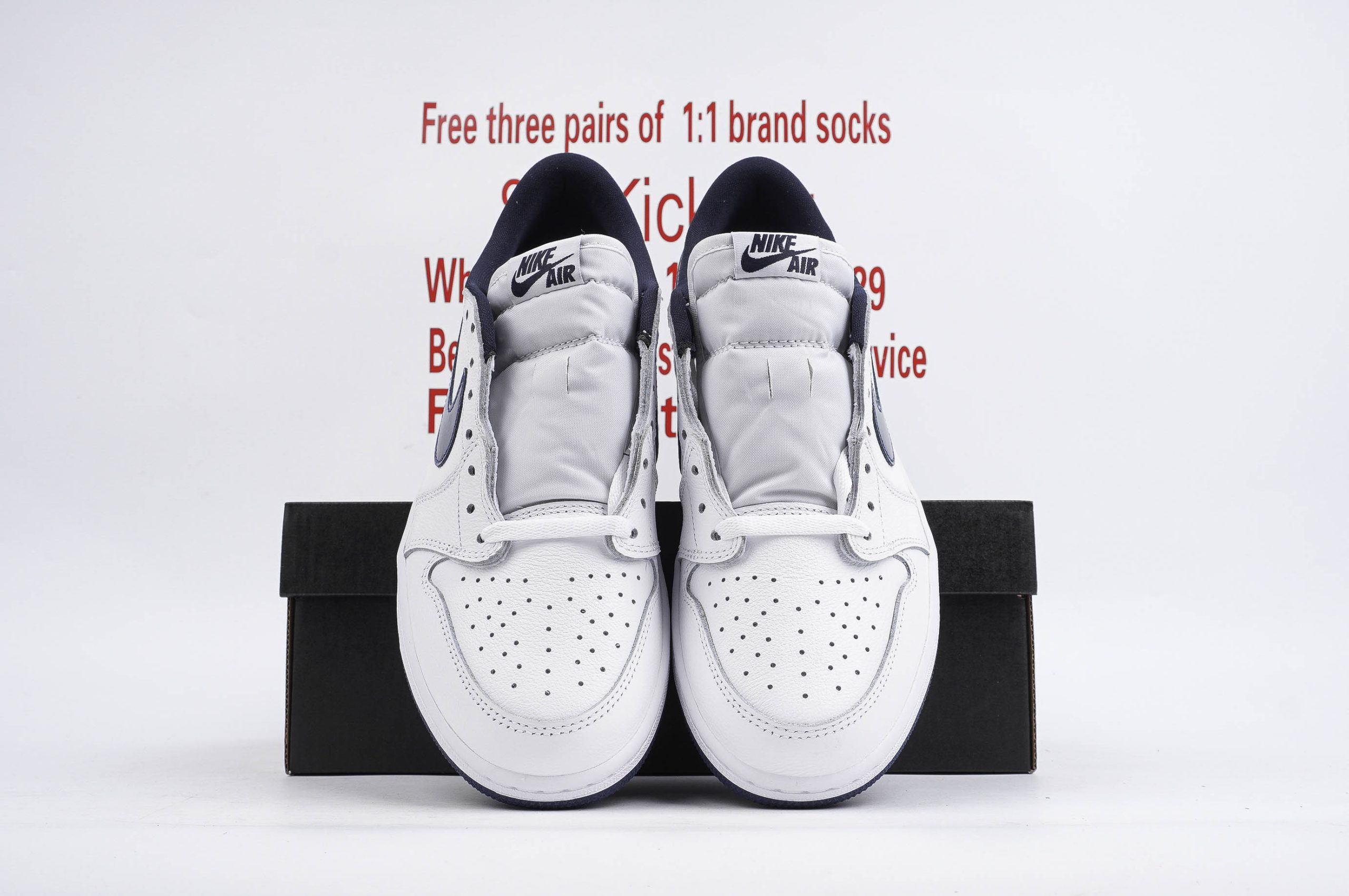 Jordan 1 Retro Low Metallic Blue