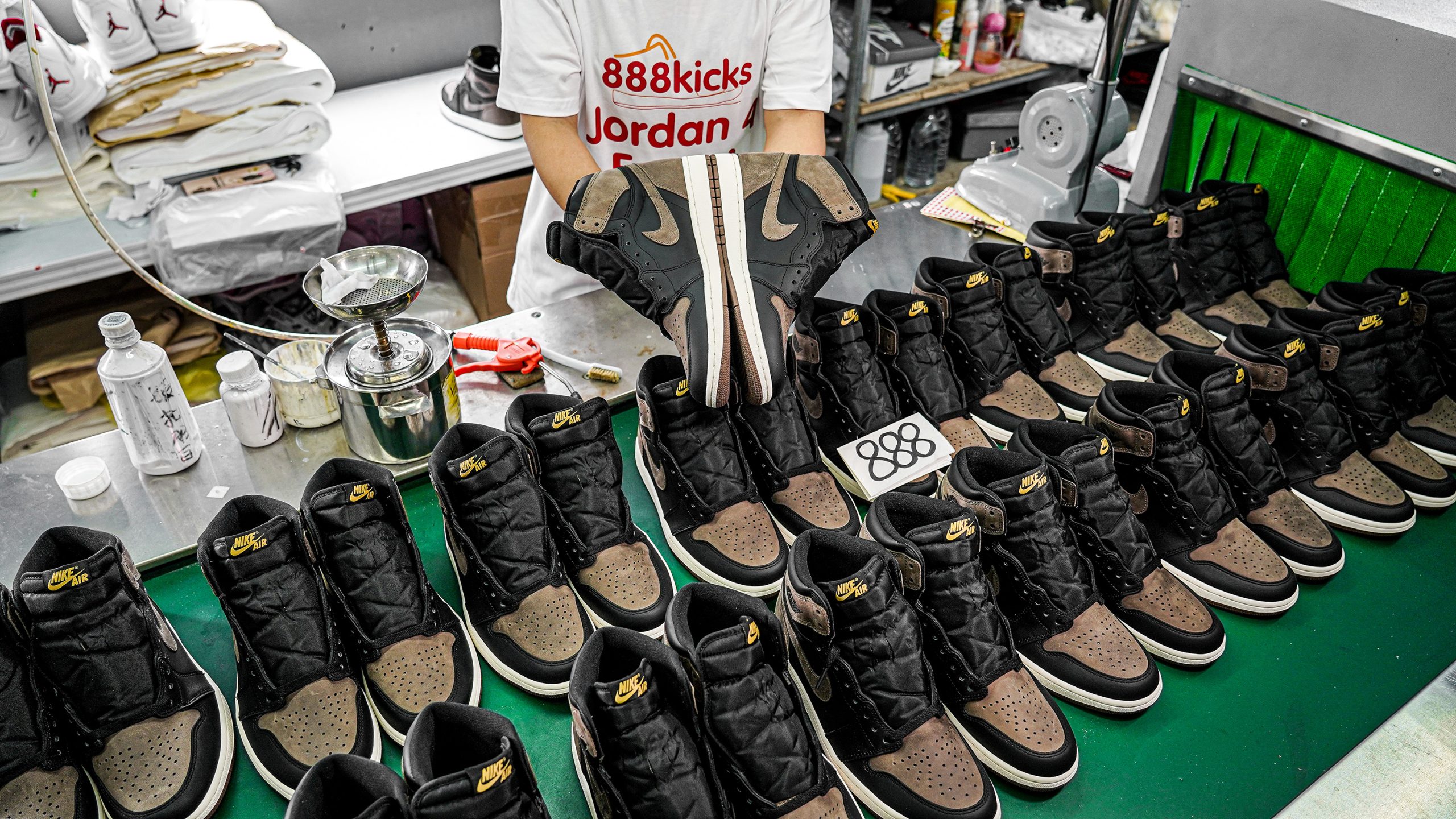 Jordan 1 Retro High OG Palomino