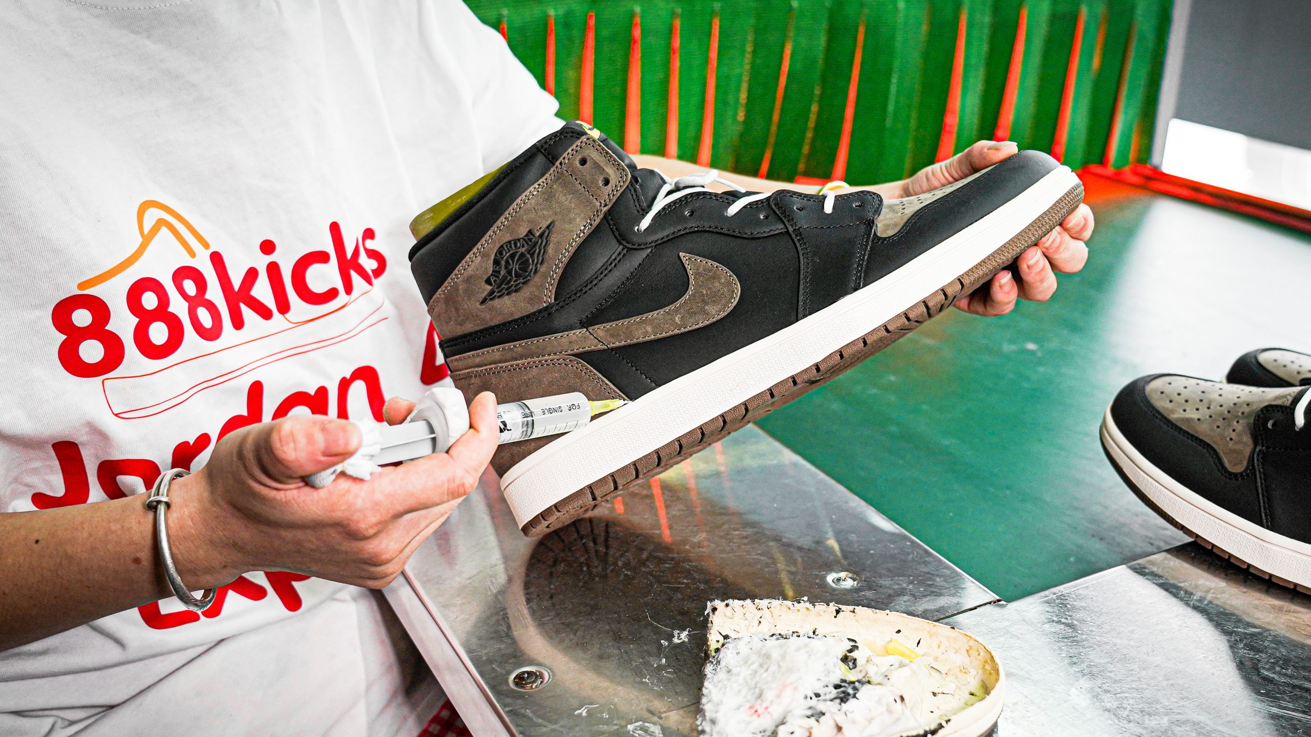 Jordan 1 Retro High OG Palomino