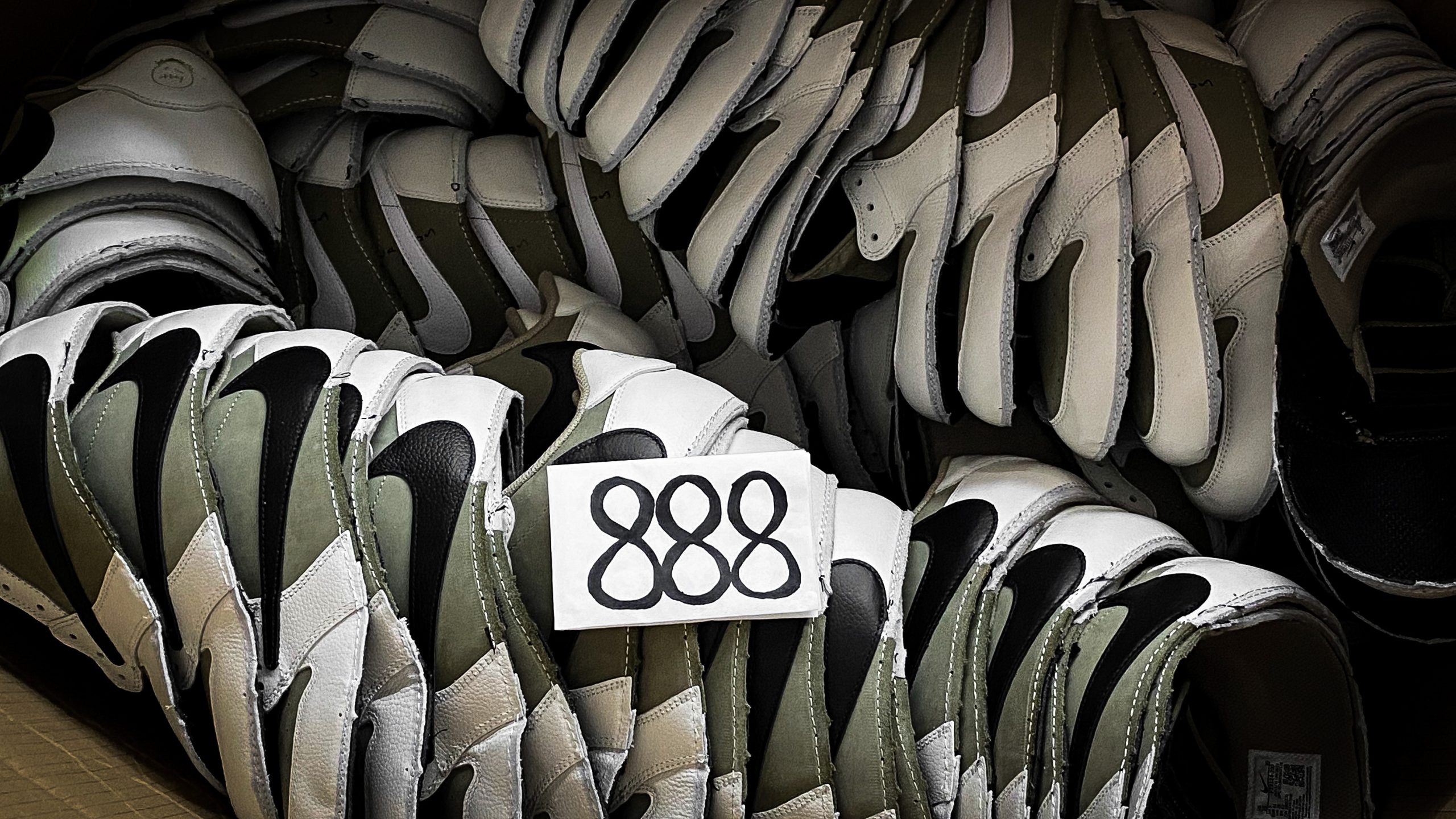 Jordan 1 Retro Low Golf Travis Scott Neutral Olive