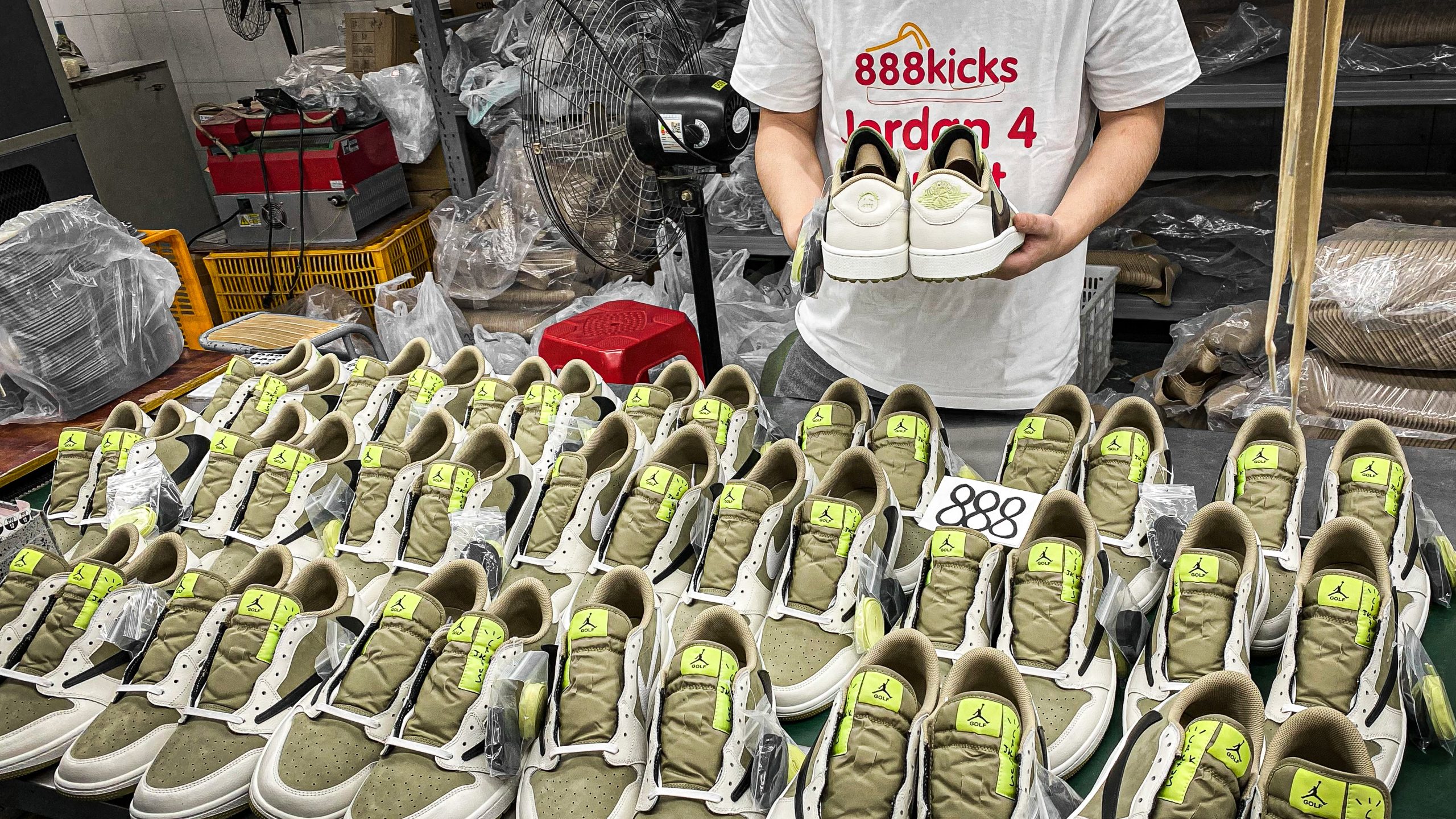 Jordan 1 Retro Low Golf Travis Scott Neutral Olive