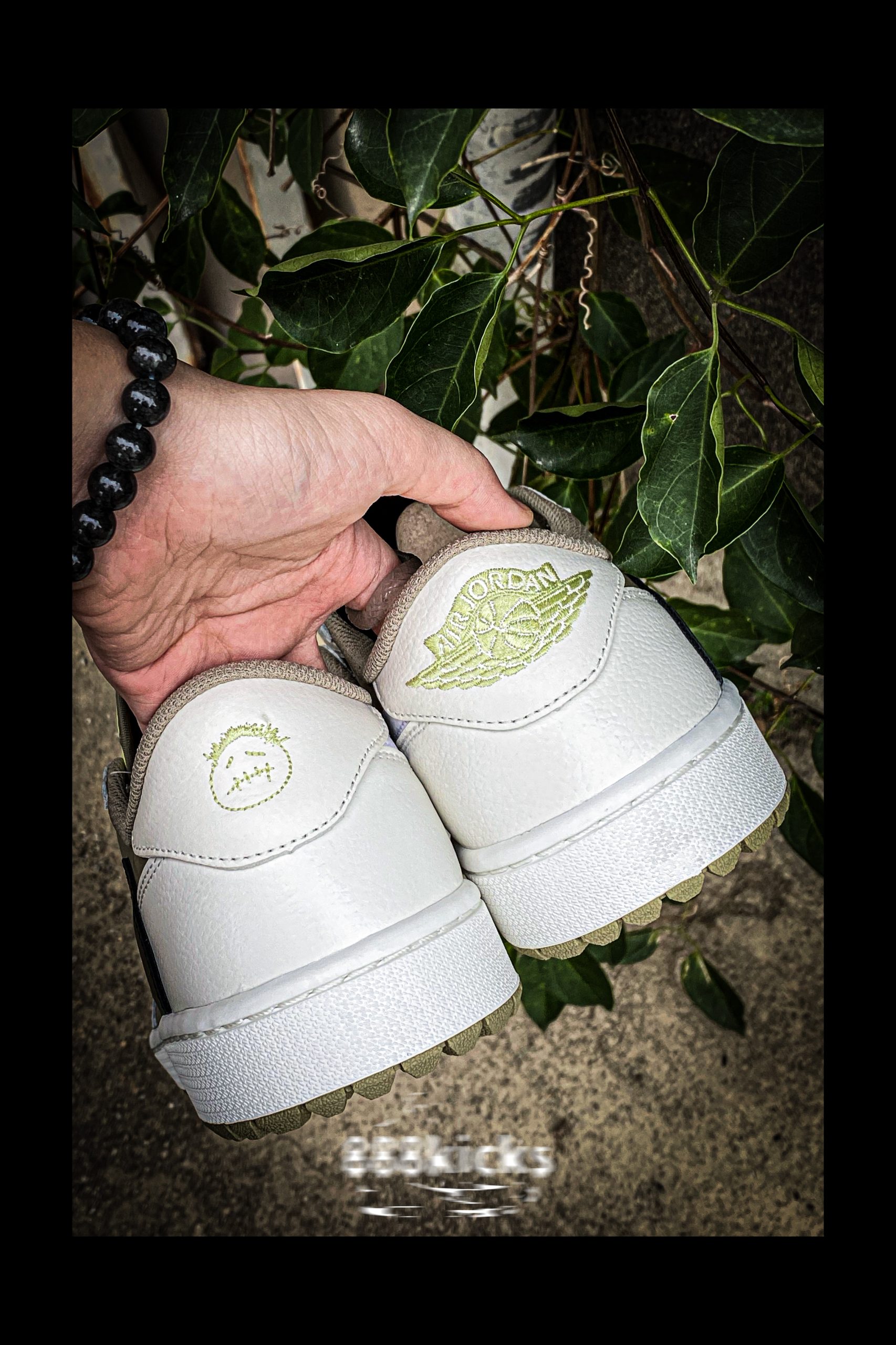 Jordan 1 Retro Low Golf Travis Scott Neutral Olive