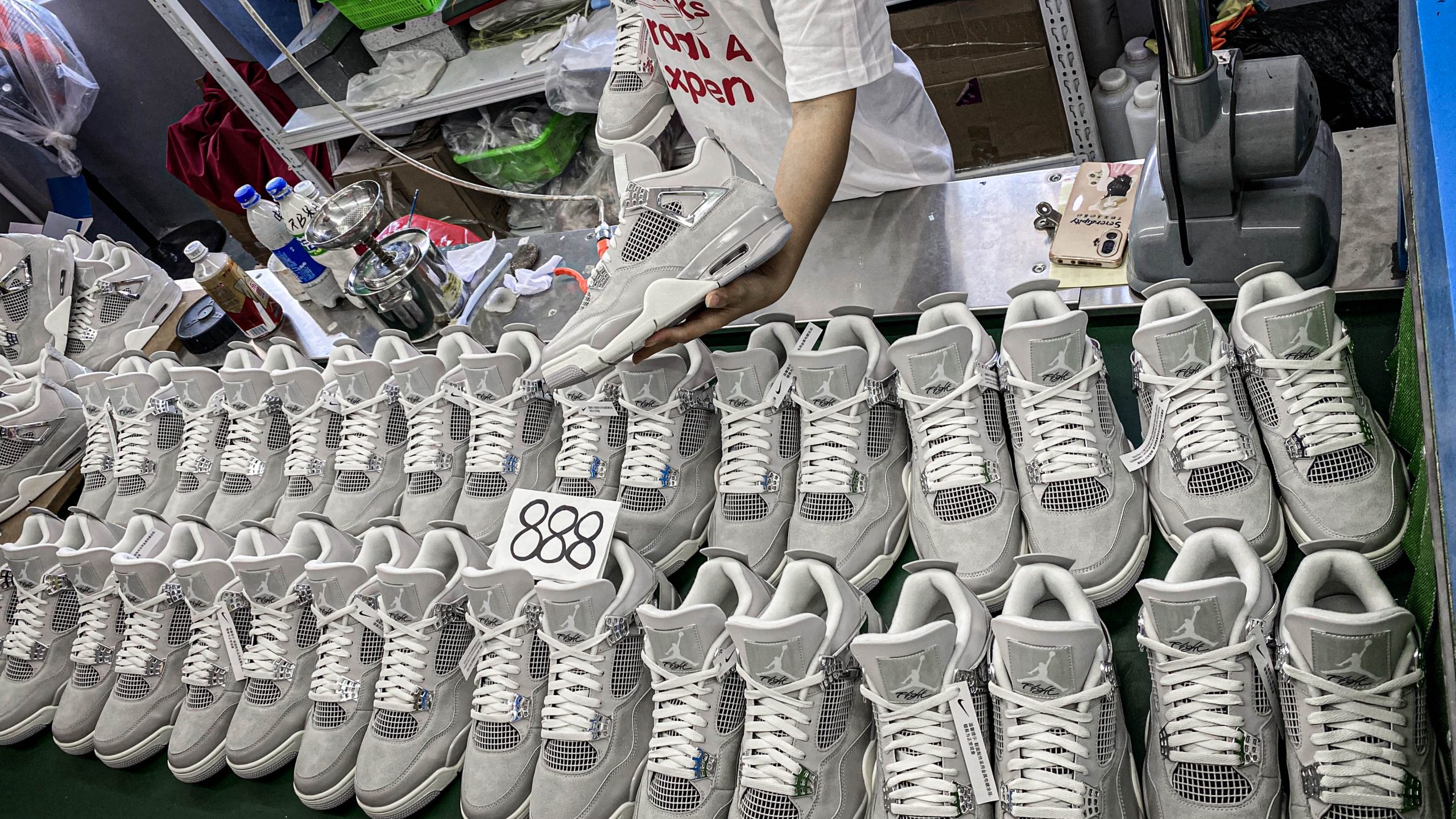 Jordan 4 Retro Frozen Moments