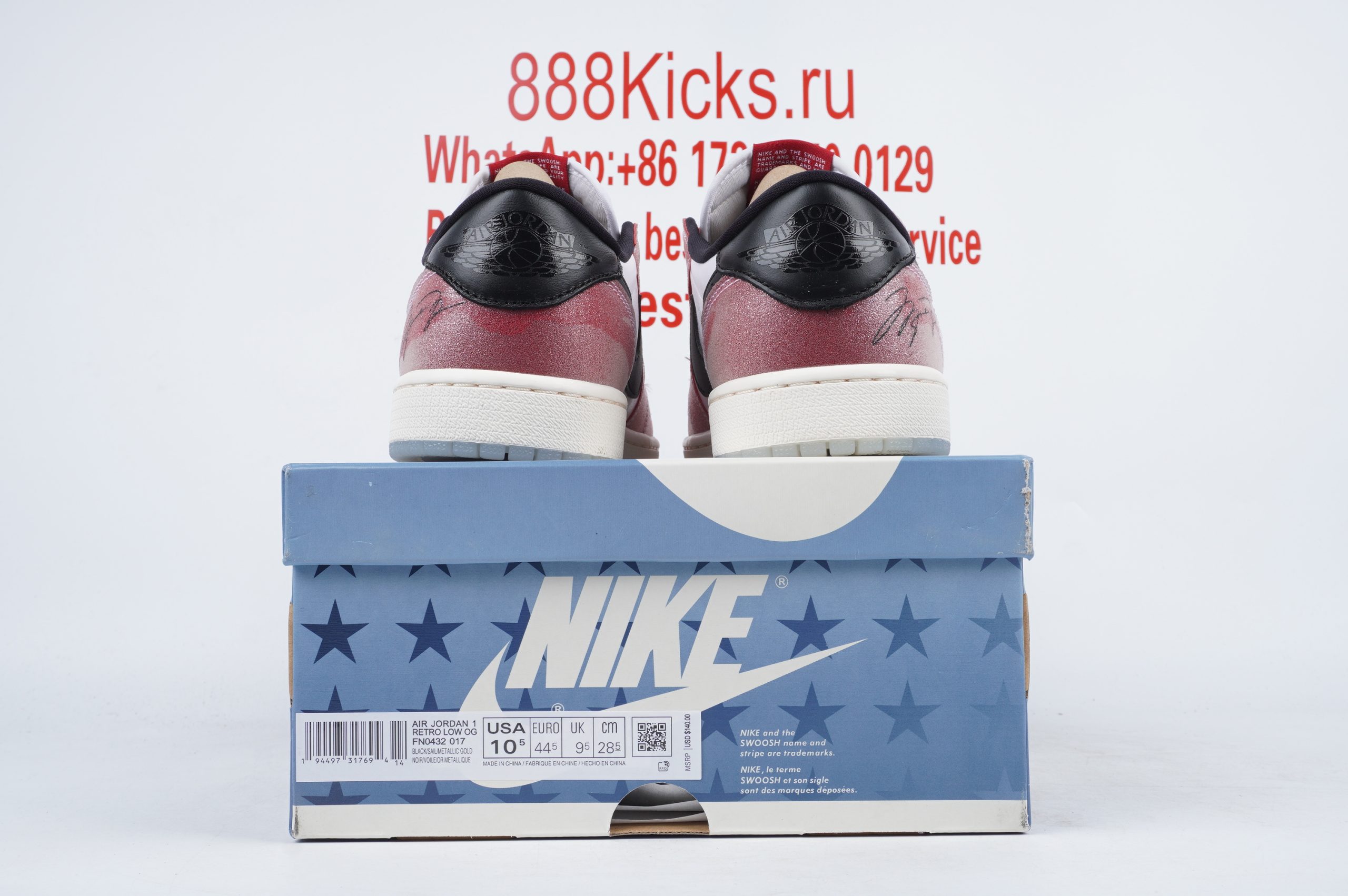 JORDAN 1 RETRO LOW TROPHY ROOM CHICAGO