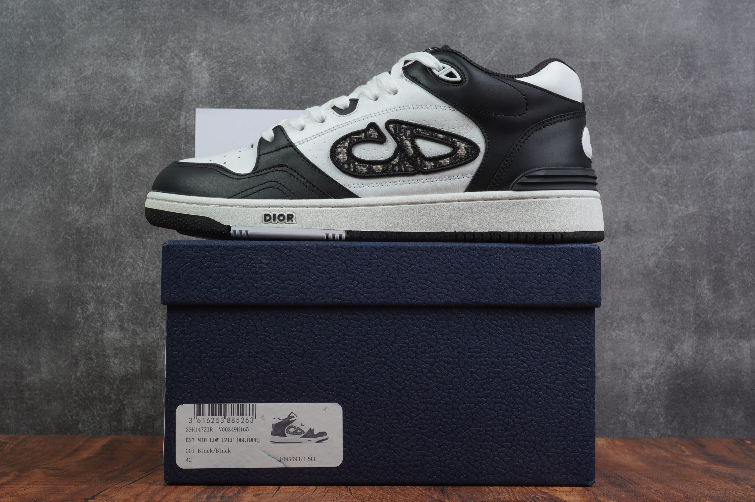 D*or b57 mid-top sneaker black and white
