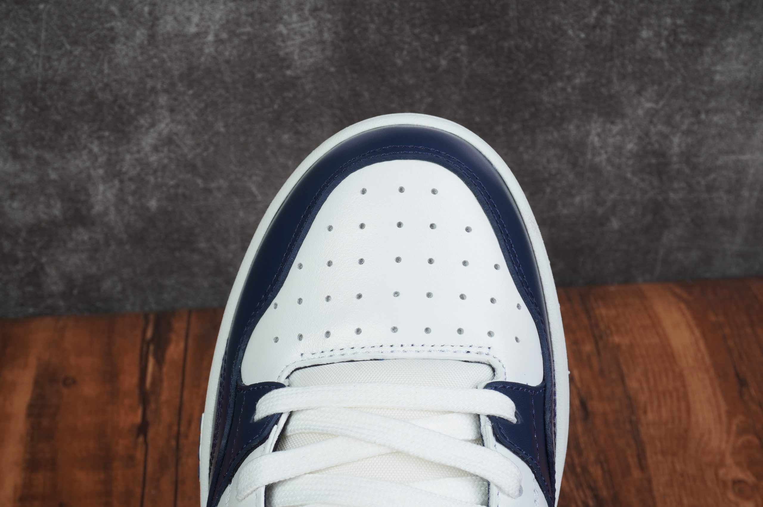 D*or b57 mid-top sneaker white and blue
