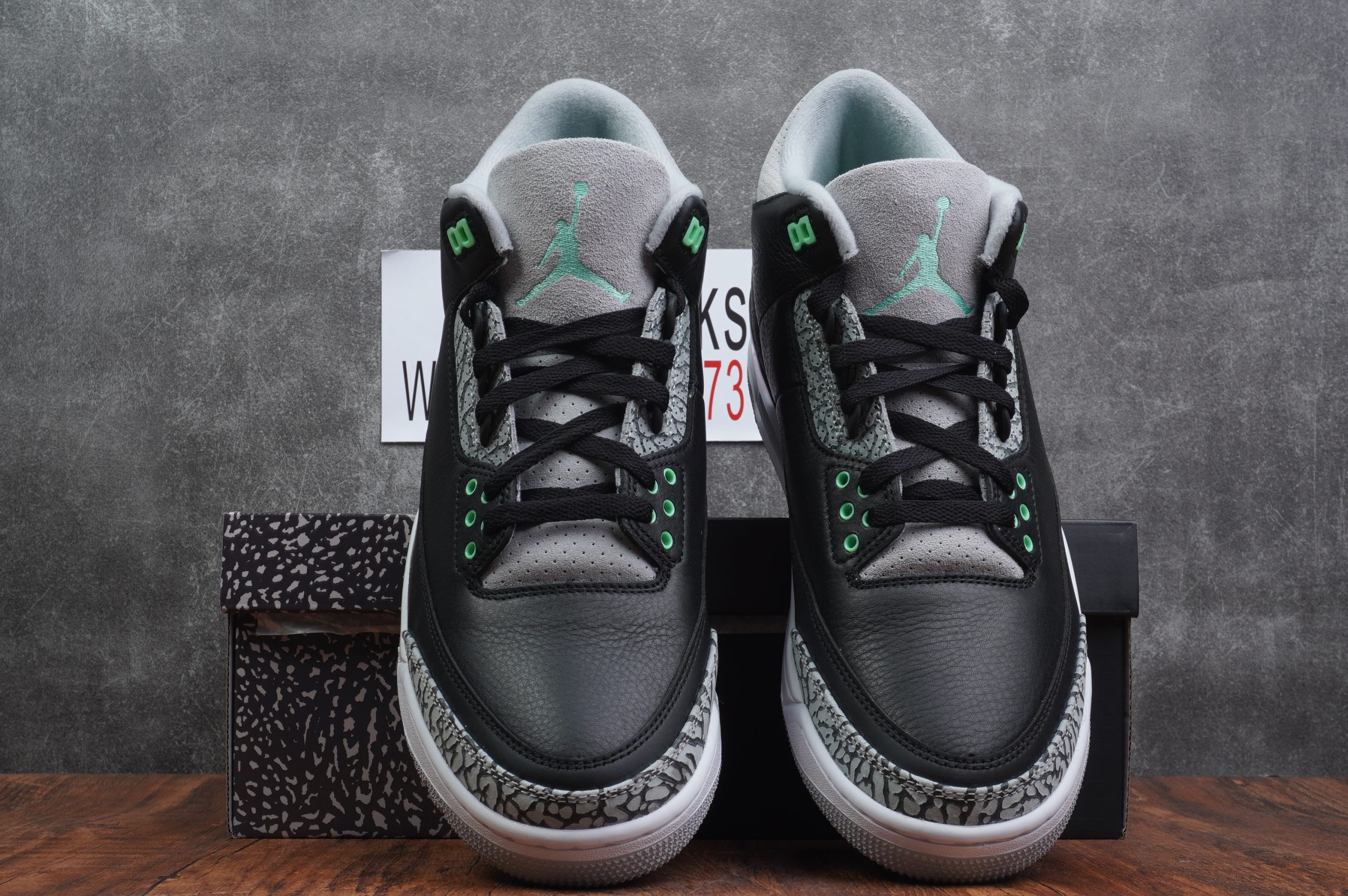 Air Jordan 3 Green Glow GREY WOLF