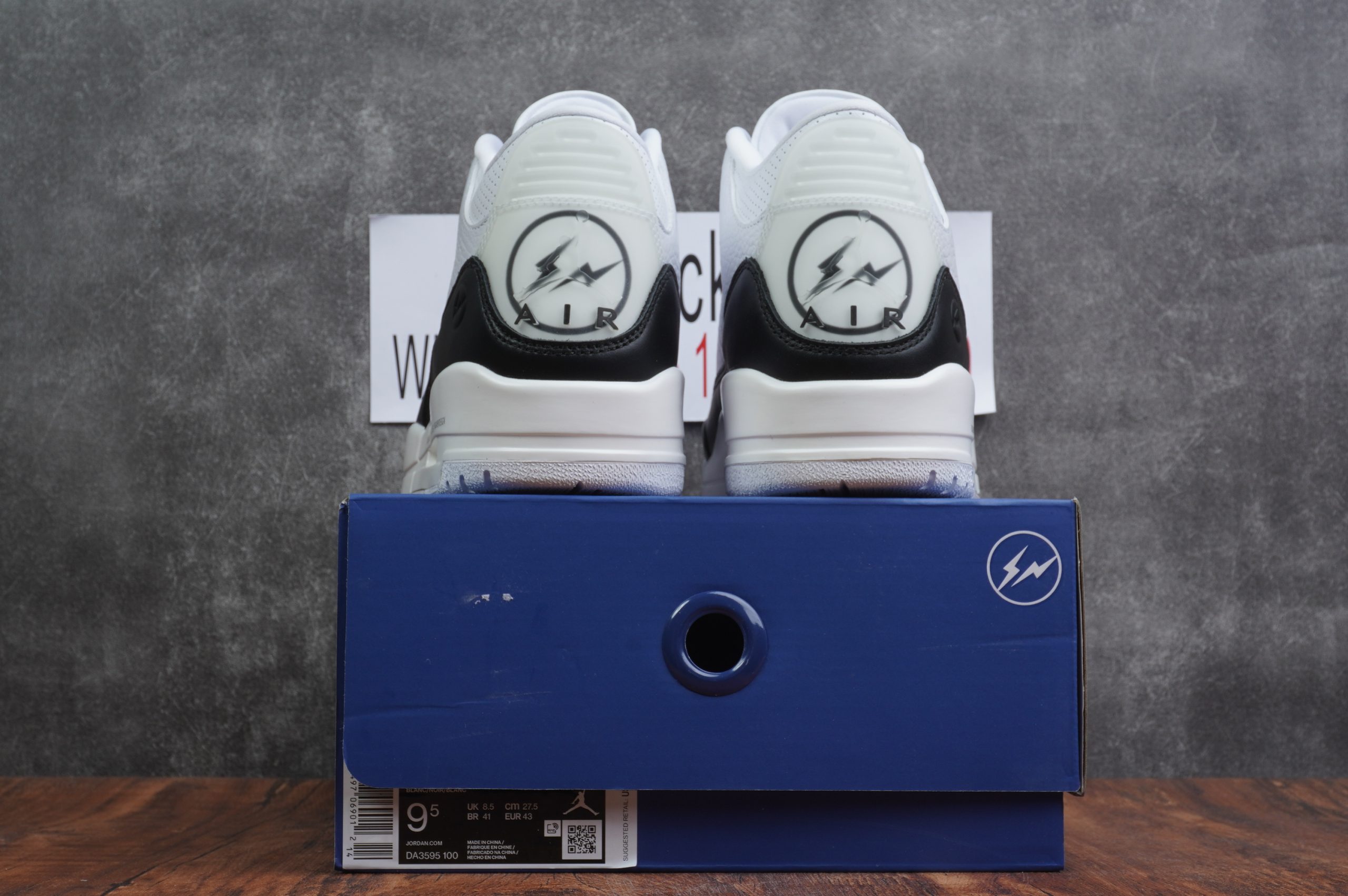 Jordan 3 Retro Fragment