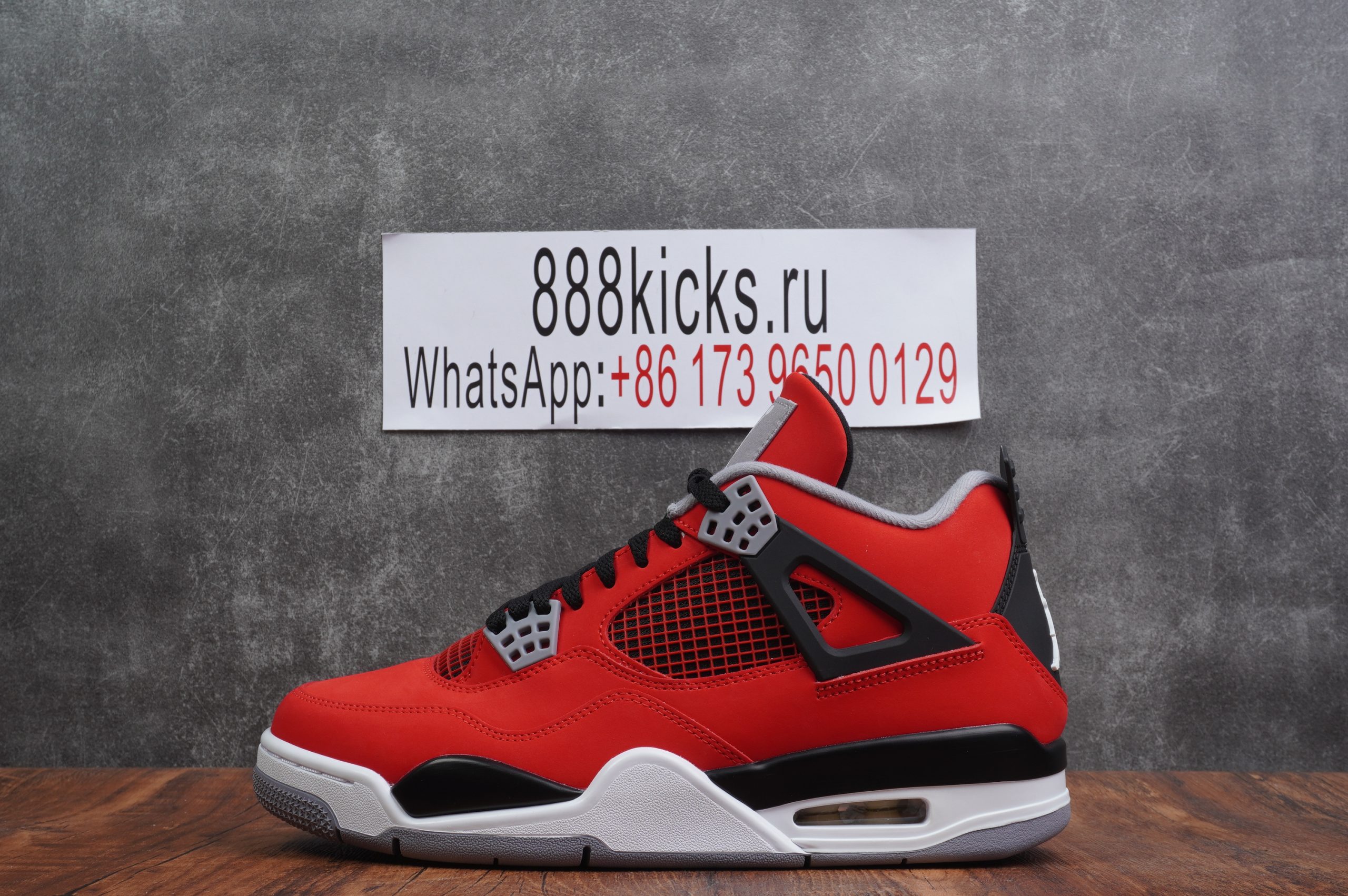 Air Jordan 4 Retro Toro Bravo