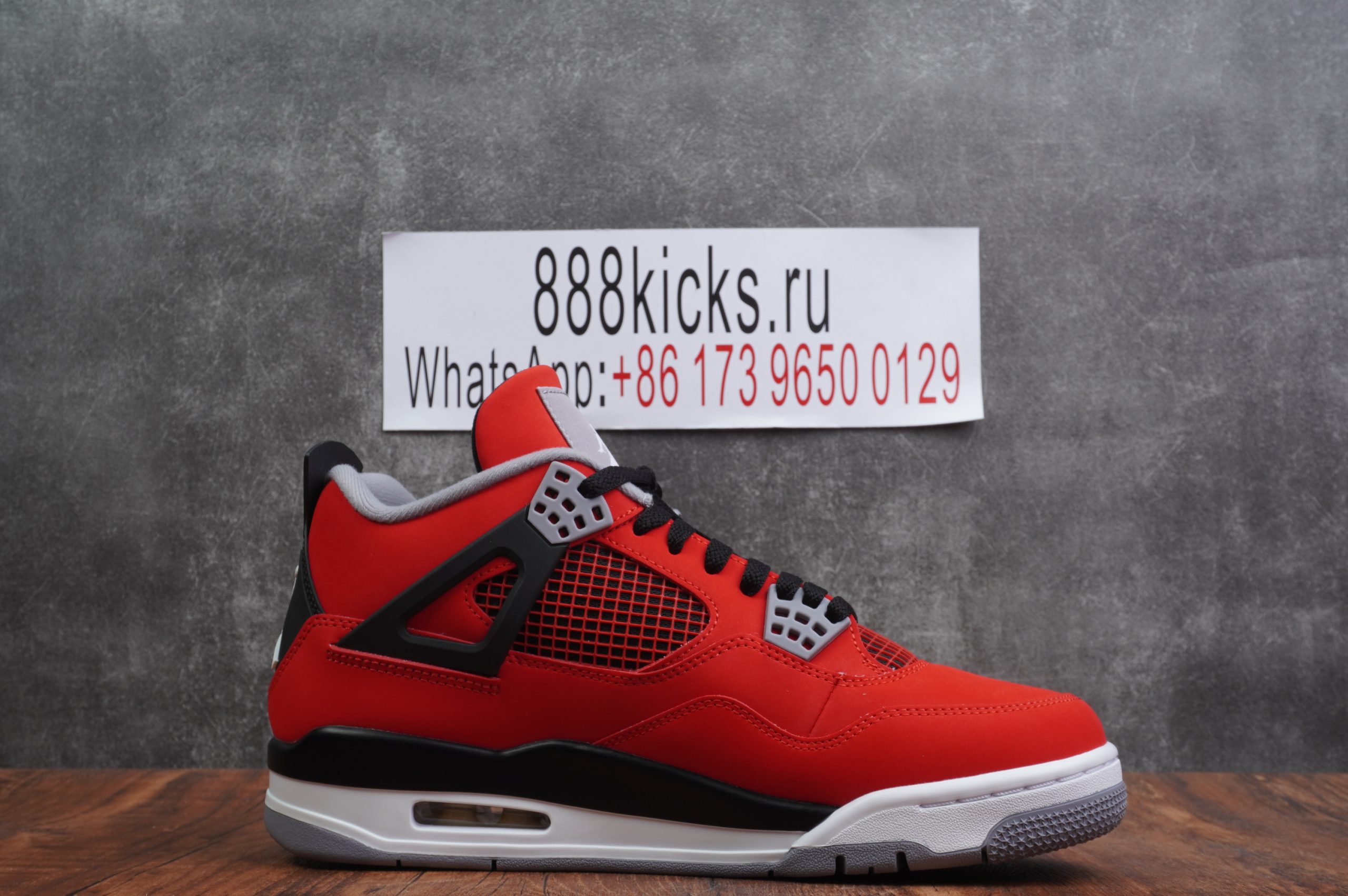 Air Jordan 4 Retro Toro Bravo