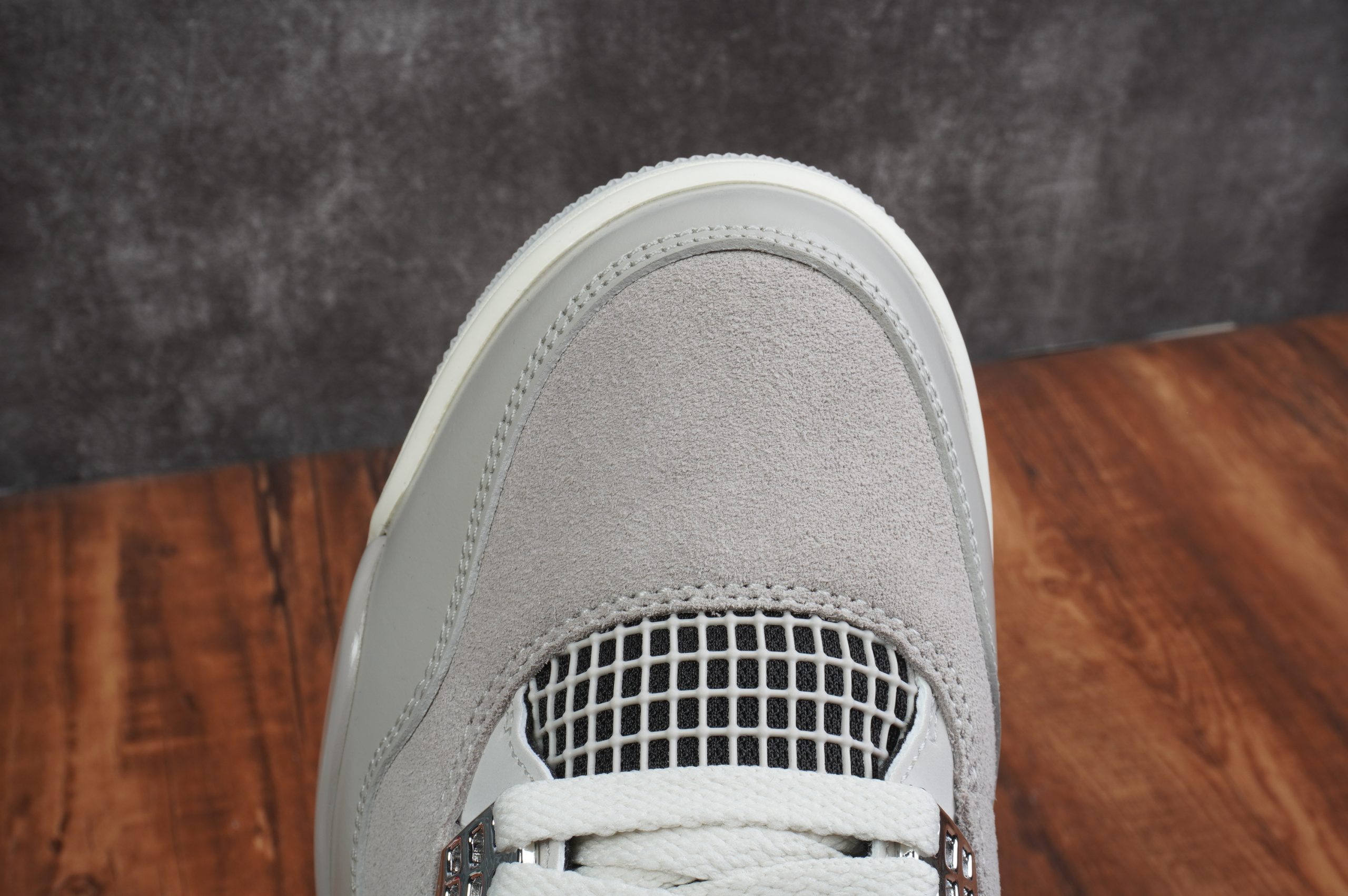 Jordan 4 Retro Frozen Moments