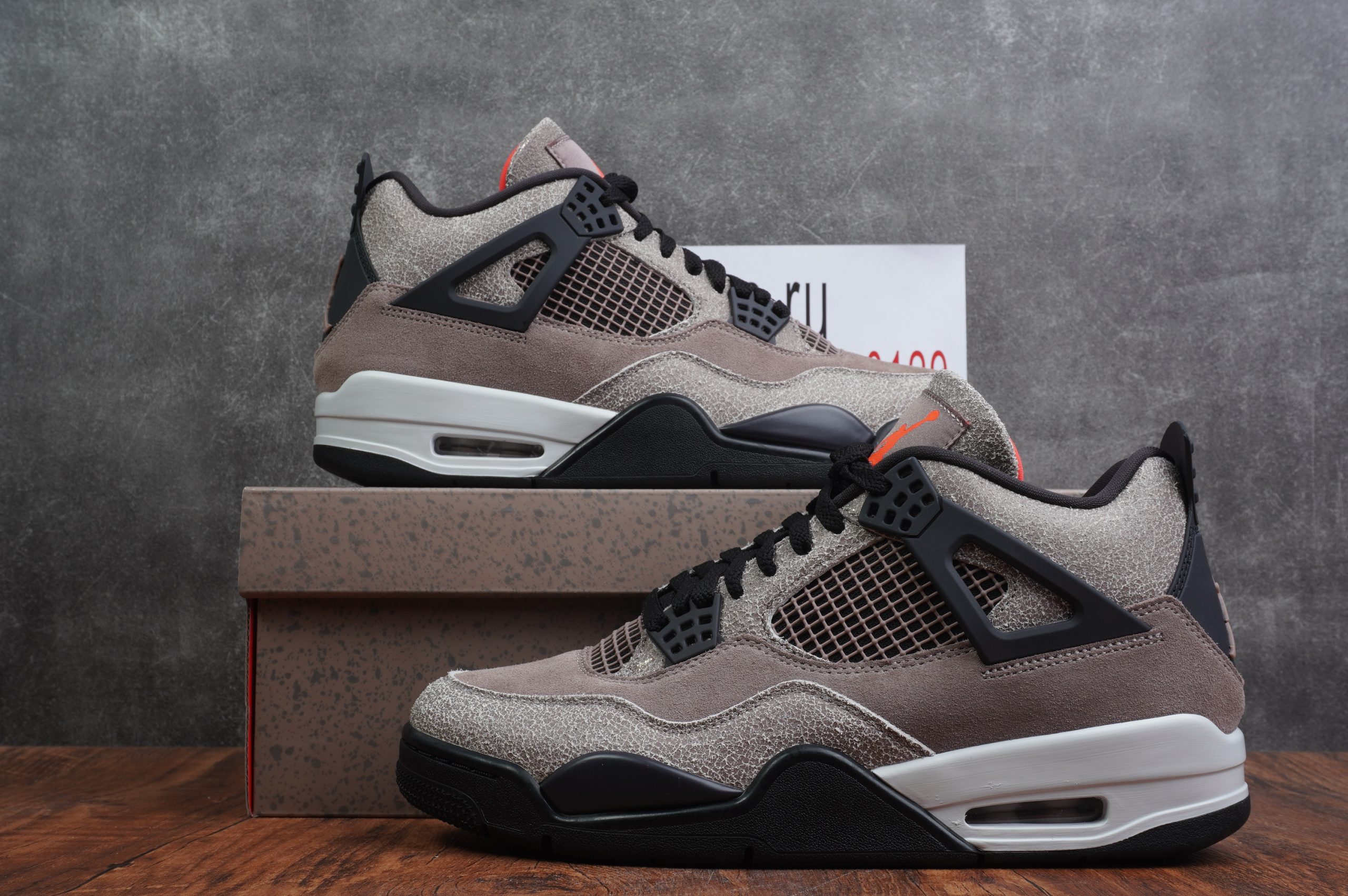 Jordan 4 Retro Taupe Haze