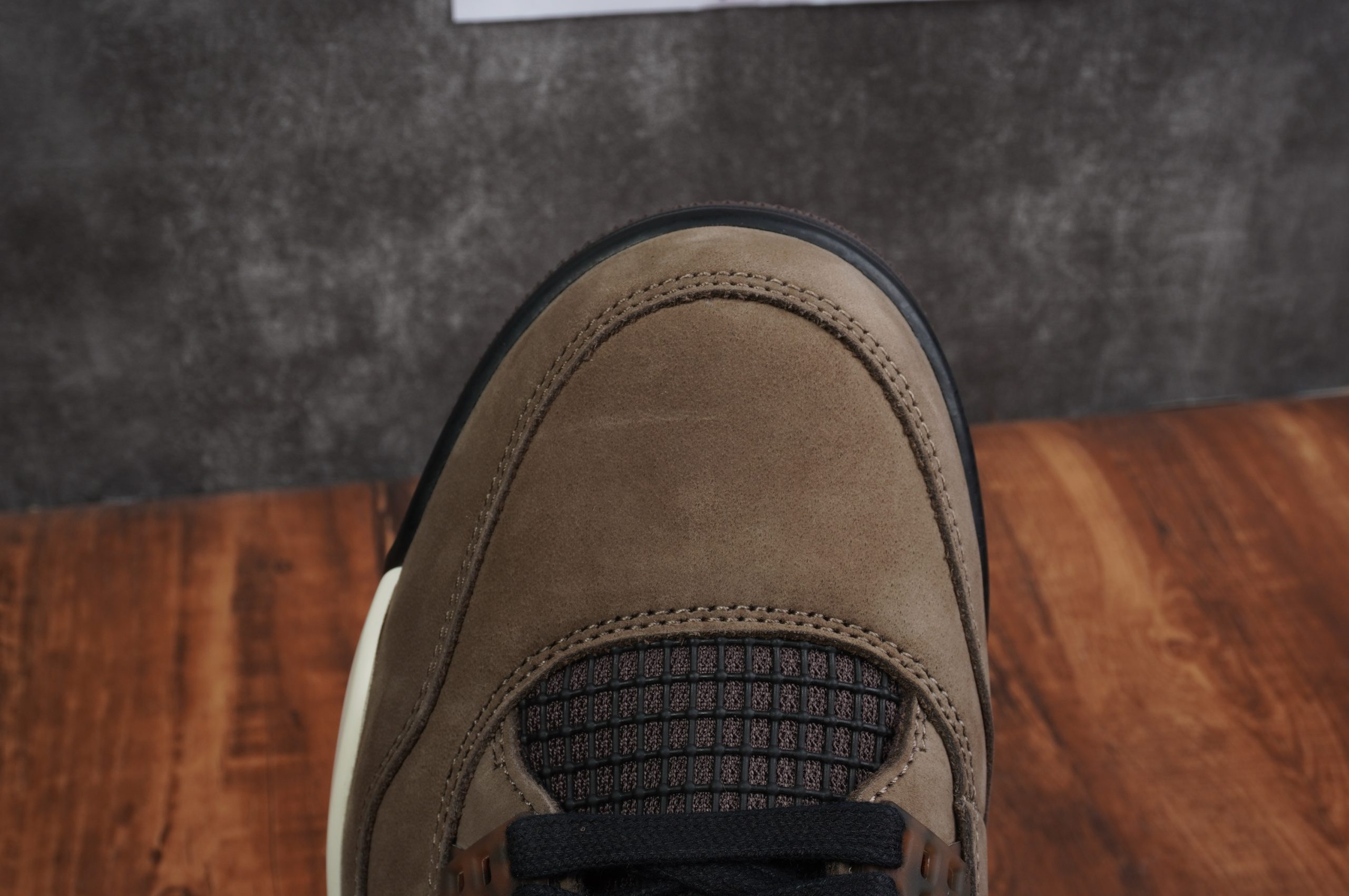 Air Jordan 4 Retro Dark Mocha F&F