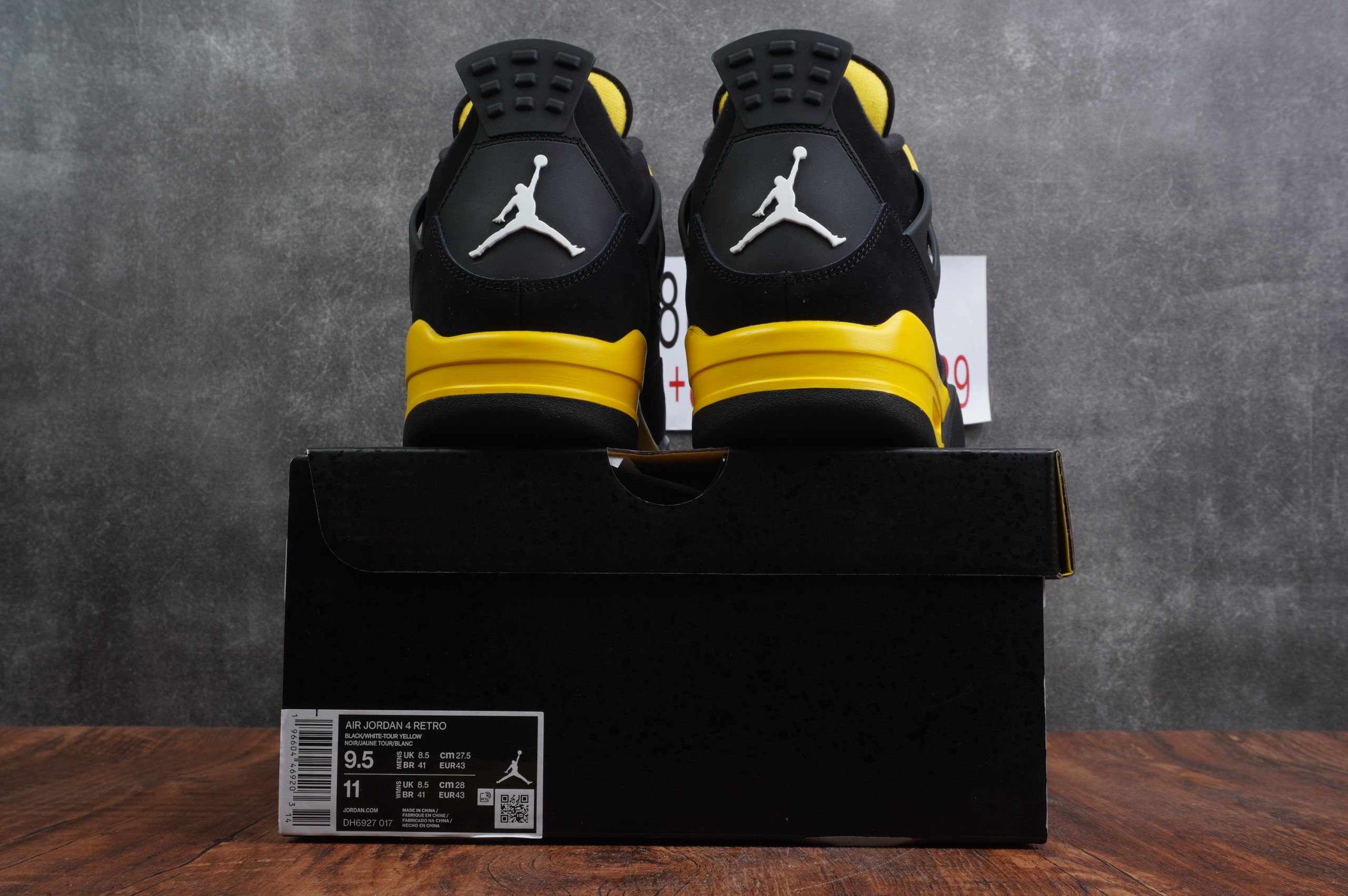 Jordan 4 Retro Thunder 2023